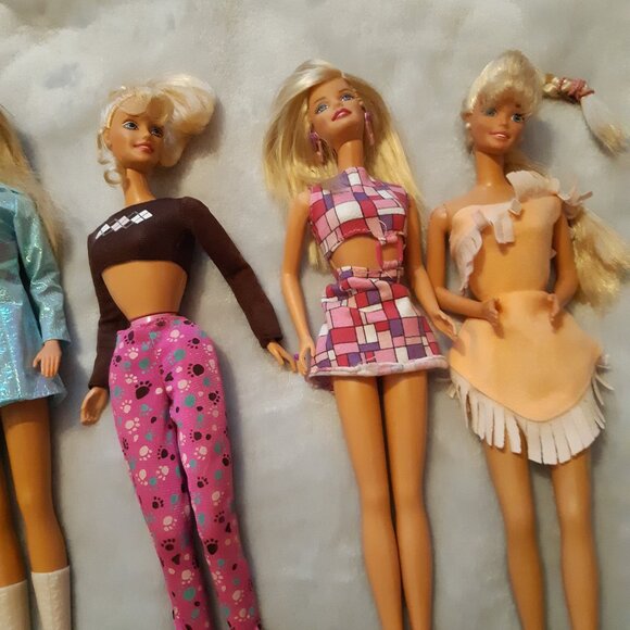 Five Vintage Barbie Dolls $10 each or all 5 for $45 - Picture 2 of 5